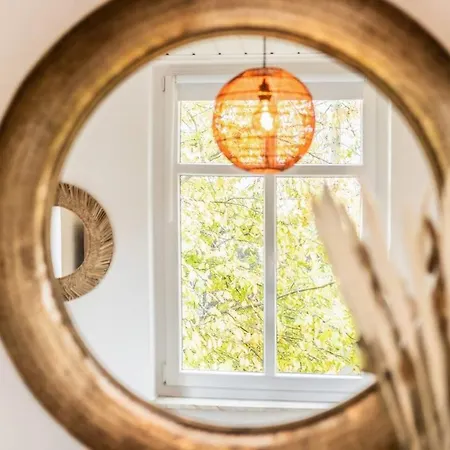 Altbauwohnung In Im Gruenen