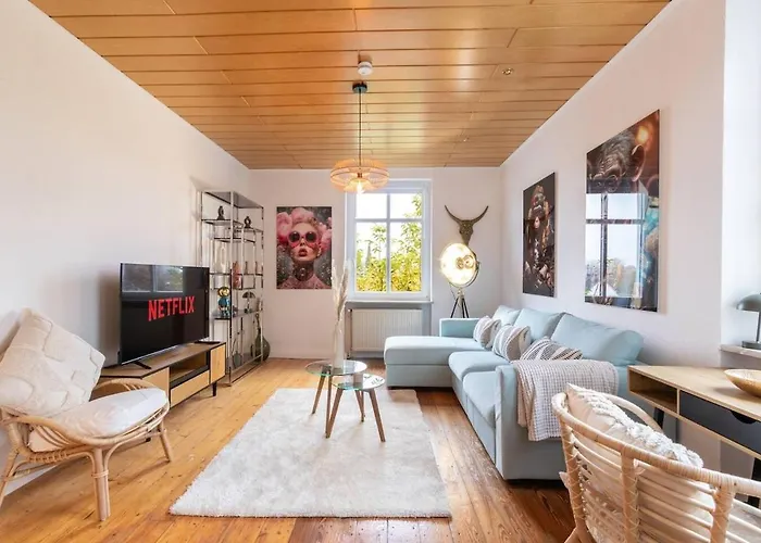 Altbauwohnung In Im Gruenen 公寓 马延