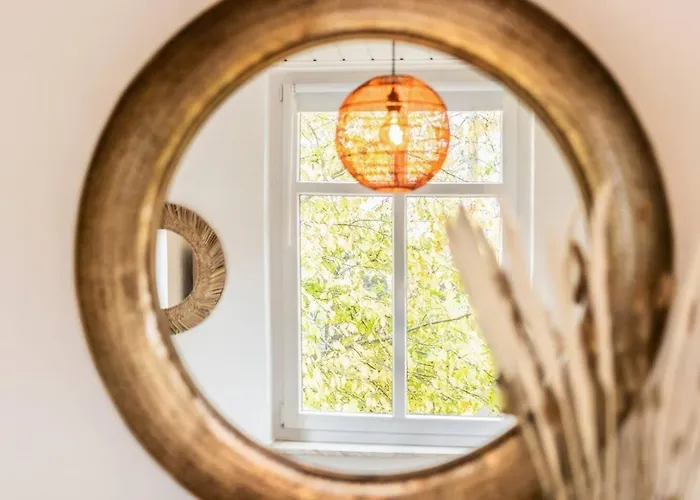 Altbauwohnung In Im Gruenen