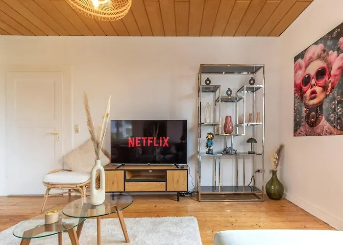 公寓 Altbauwohnung In Im Gruenen 马延