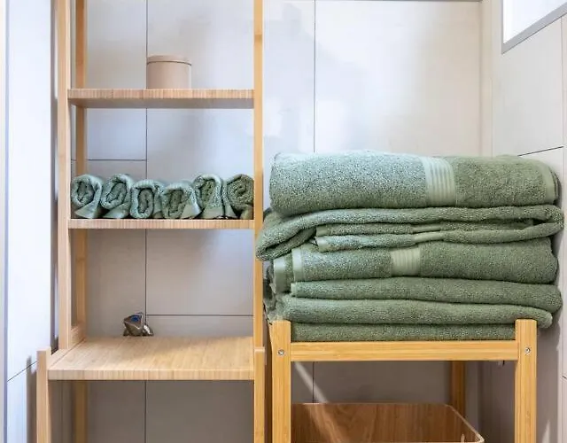 公寓 Altbauwohnung In Im Gruenen *