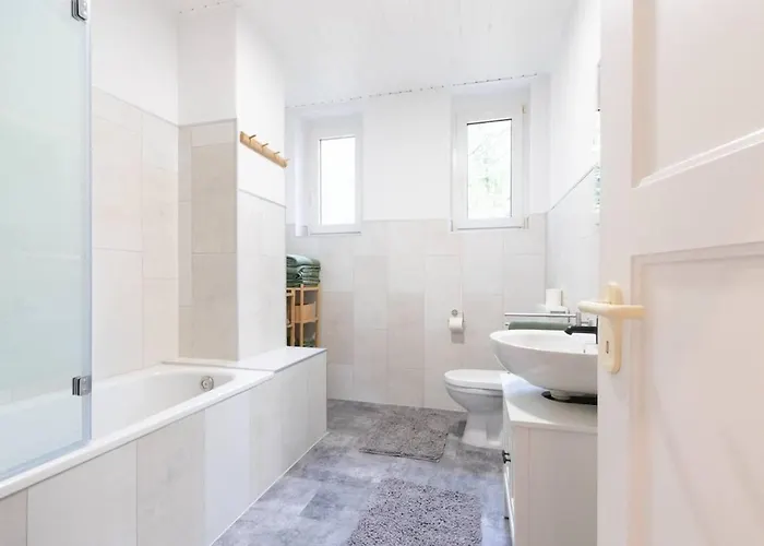 公寓 Altbauwohnung In Im Gruenen